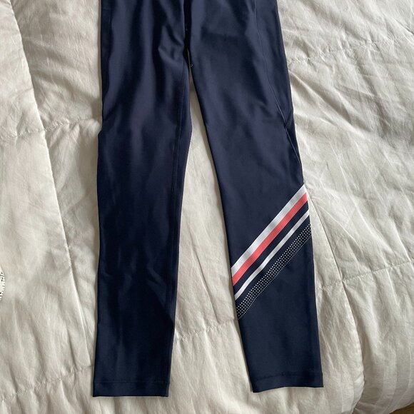 NWT Athleta 7/8 Tight Interval Stash Leggings - Picture 2 of 3